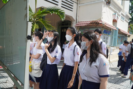 Thí sinh TP.HCM cần chuẩn bị những giấy tờ gì sau khi biết điểm chuẩn lớp 10?