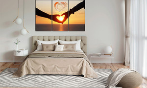 Có nên treo ảnh cưới ở đầu giường không? 