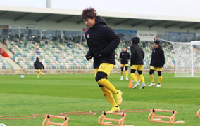 HLV thể lực tiết lộ bài tập giúp đội tuyển nữ Việt Nam chịu cái lạnh 10 độ C