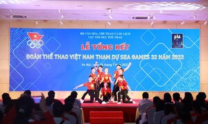 Acecook Việt Nam trao thưởng đoàn Thể thao Việt Nam dự SEA Games 32