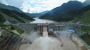 Nước về hồ thủy điện tăng nhanh, hết cảnh thấp thỏm lo cắt điện luân phiên