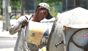 Đợt nắng nóng gay gắt dài ngày ở miền Trung kéo dài tới khi nào?