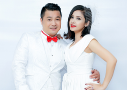 Việt Trinh bức xúc vì bị đồn kết hôn với Lý Hùng ở tuổi 50