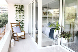 Nên mua nhà có ban công phòng ngủ hay ban công phòng khách?