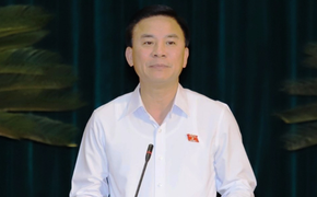 Bí thư Thanh Hóa truy giám đốc sở: 'Có phiền hà, tiêu cực khi cấp sổ đỏ không'