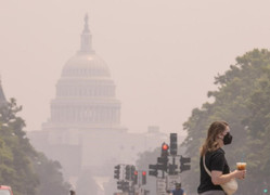 Mỹ lại ngập trong khói độc hại do cháy rừng ở Canada