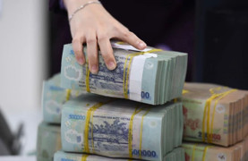 Lãi suất gửi tiết kiệm ngân hàng hiện cao nhất là bao nhiêu?