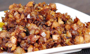 Cách làm thịt kho mắm ruốc sả cực kỳ tốn cơm