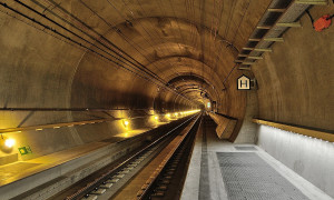 Hầm đường sắt dài nhất thế giới