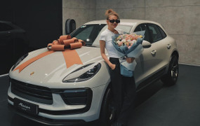 Siêu mẫu Thanh Hằng chi bạc tỷ tự mua quà tặng chính mình dịp sinh nhật