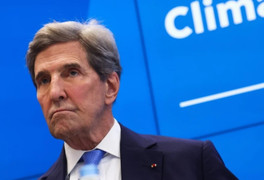 Ông John Kerry tới Bắc Kinh tái khởi động đàm phán về khí hậu