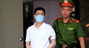 Viện kiểm sát chứng minh cựu điều tra viên Hoàng Văn Hưng lừa đảo chiếm đoạt 800.000 USD