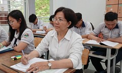Thí sinh 64 tuổi ở TP.HCM đỗ tốt nghiệp THPT 2023