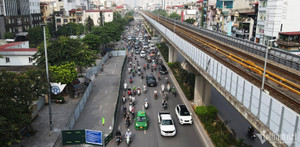 Thêm 2 ‘lô cốt’ trên đường Nguyễn Xiển, Hà Nội