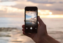 Trắc nghiệm tính cách qua cách cầm điện thoại di động