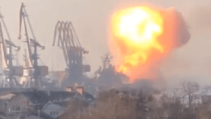 Nga oanh tạc 2 thành phố cảng Ukraine