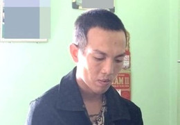 Bắt giam 2 thanh niên vác súng, dao tự chế đi đòi nợ thuê