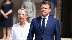 Pháp thay thế 11 bộ trưởng trong chính phủ