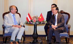 Những hoạt động đầu tiên của Chủ tịch nước tại Cộng hòa Áo