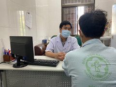 Chơi game 12 tiếng/ngày, nam sinh phải nhập viện tâm thần