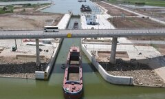Chính thức thông kênh nối Đáy - Ninh Cơ hơn 100 triệu USD cho tàu qua lại