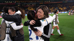 Thắng trận lịch sử ở World Cup, đội tuyển nữ Philippines òa khóc