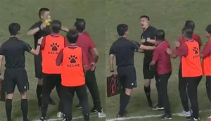 HLV Trung Quốc ngất xỉu sau khi tát trọng tài