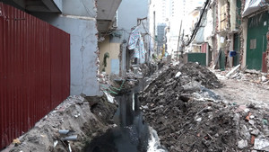 Dân Thủ đô kinh hãi sống cạnh dự án cải thiện môi trường 400 tỷ đồng gây ô nhiễm