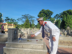 Hà Nội: Lãnh đạo xã Nam Triều tri ân các anh hùng liệt sỹ, thương binh, người có công