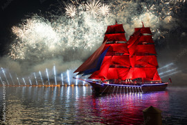Mega Grand World Hà Nội mang sân khấu thuyền đầu tiên đến Việt Nam