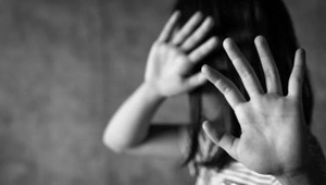 Tạm giữ gã thanh niên nghi xâm hại bé gái 5 tuổi ở Quảng Trị