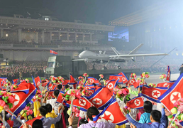 Triều Tiên ra mắt nhiều vũ khí hiện đại trong lễ duyệt binh