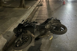 Tìm nhân chứng vụ tai nạn giao thông khiến đôi nam nữ thiệt mạng ở Hà Nội