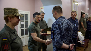 Tổng thống Ukraine thăm nhà thờ, trung tâm y tế Odessa