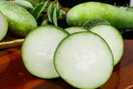 Bí xanh là thần dược cho sức khỏe, nhưng đại kỵ với 2 thực phẩm quen thuộc này