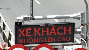 Cận cảnh biển báo thông minh ở Hà Nội giúp giảm ùn tắc giao thông