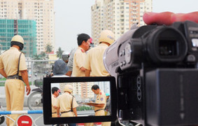 Có được quay phim, chụp hình CSGT đang làm nhiệm vụ? 