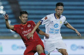 CLB Công an Hà Nội ngược dòng thắng kịch tính trước Nam Định