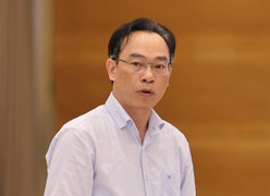 3 năm không tăng học phí, các trường than khó: Thứ trưởng GD&ĐT nói gì?