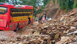 Bắc Bộ tiếp tục mưa to, cảnh báo lũ quét và sạt lở ở 12 tỉnh 