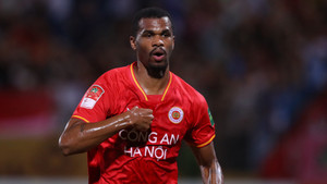 Trọng tài gây tranh cãi, CLB Công an Hà Nội thắng Hà Nội FC