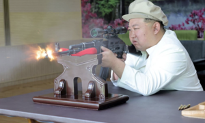 Ông Kim Jong-un thị sát loạt nhà máy sản xuất pháo và tên lửa hành trình