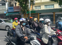 Dự báo thời tiết TP.HCM hôm nay 9/8: Ngày nắng, đêm có mưa rào và dông