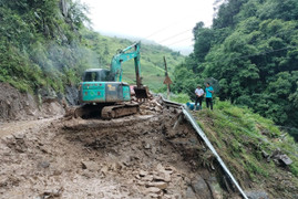 11 người chết, hàng trăm căn nhà hư hại vì sạt lở đất trong tuần qua