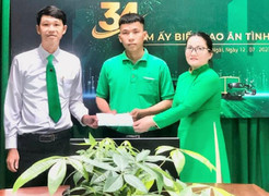 Tài xế taxi ở Quảng Ngãi trả lại hơn 400 triệu đồng cho khách chuyển nhầm