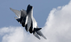 Nga trình làng tiêm kích Su-57, Su-35 với vũ khí dẫn đường tối tân 