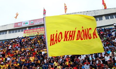 CLB Nam Định thảm bại trên khán đài, đánh mất 'thương hiệu' cả nước từng ngưỡng mộ