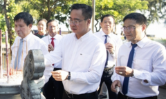 Lãnh đạo VOV và tỉnh Khánh Hòa dâng hương tưởng niệm các anh hùng liệt sỹ