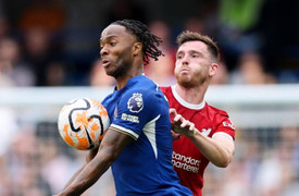 Hàng công phung phí cơ hội, Chelsea hoà Liverpool