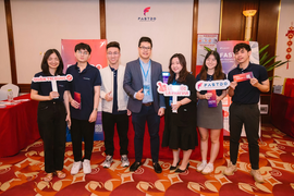 FAST100 - Hành trình giải 100 bài toán quản trị cùng với Fastdo